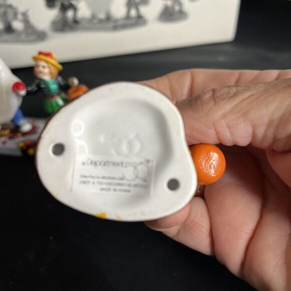 Department 56 The Original Snow Village Trick-Or-Treat Kids Set Of 3 No. 54937 - Picture 12 of 16